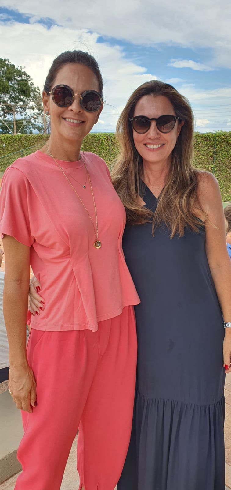 Marta Junqueira  de Freitas  Adriana Carneiro  de Freitas