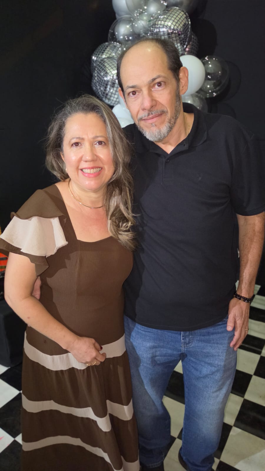 Giovana e Robson Bodelon