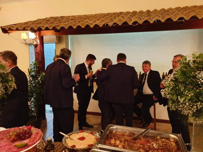 Perspectiva de união entre os irmãos maçons: confraternização