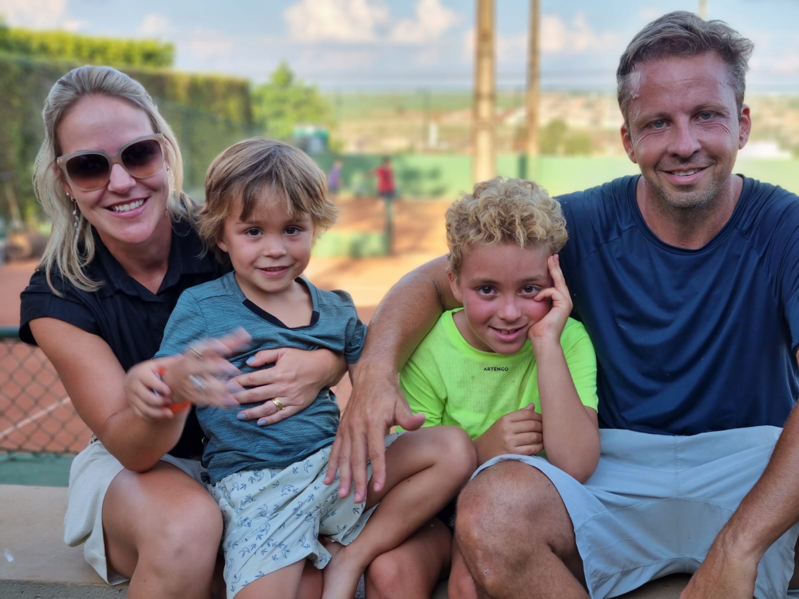 Helena, João, Matheus e Thiago Magalhães Silva