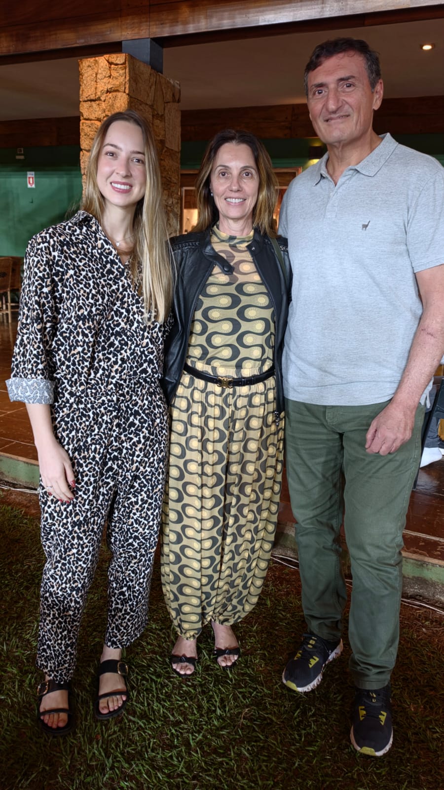 Luciana Alves de Freitas, Adriana  Carneiro  de Freitas, Paulo Grandini