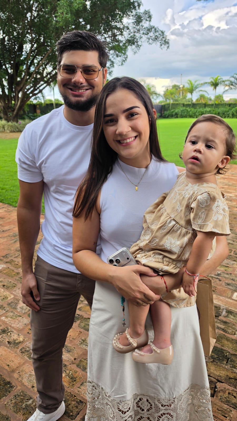 Manuela, Carolina e Thiago Gonçalves