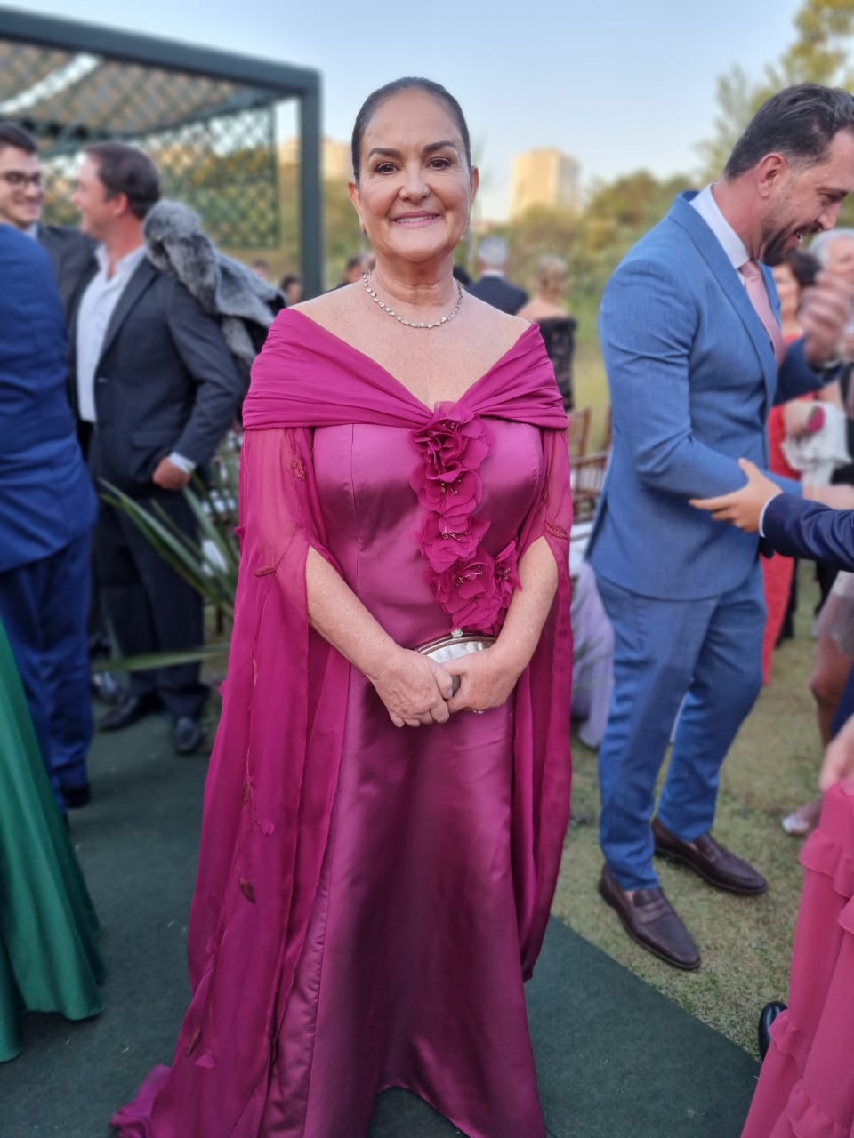 A mãe do noivo Marisilvia Rodrigues Sandoval