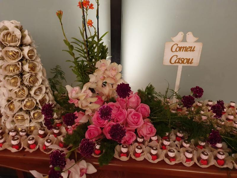 Imagens de Santo Antônio, se faziam os bens casados. O bom humor de uma festa