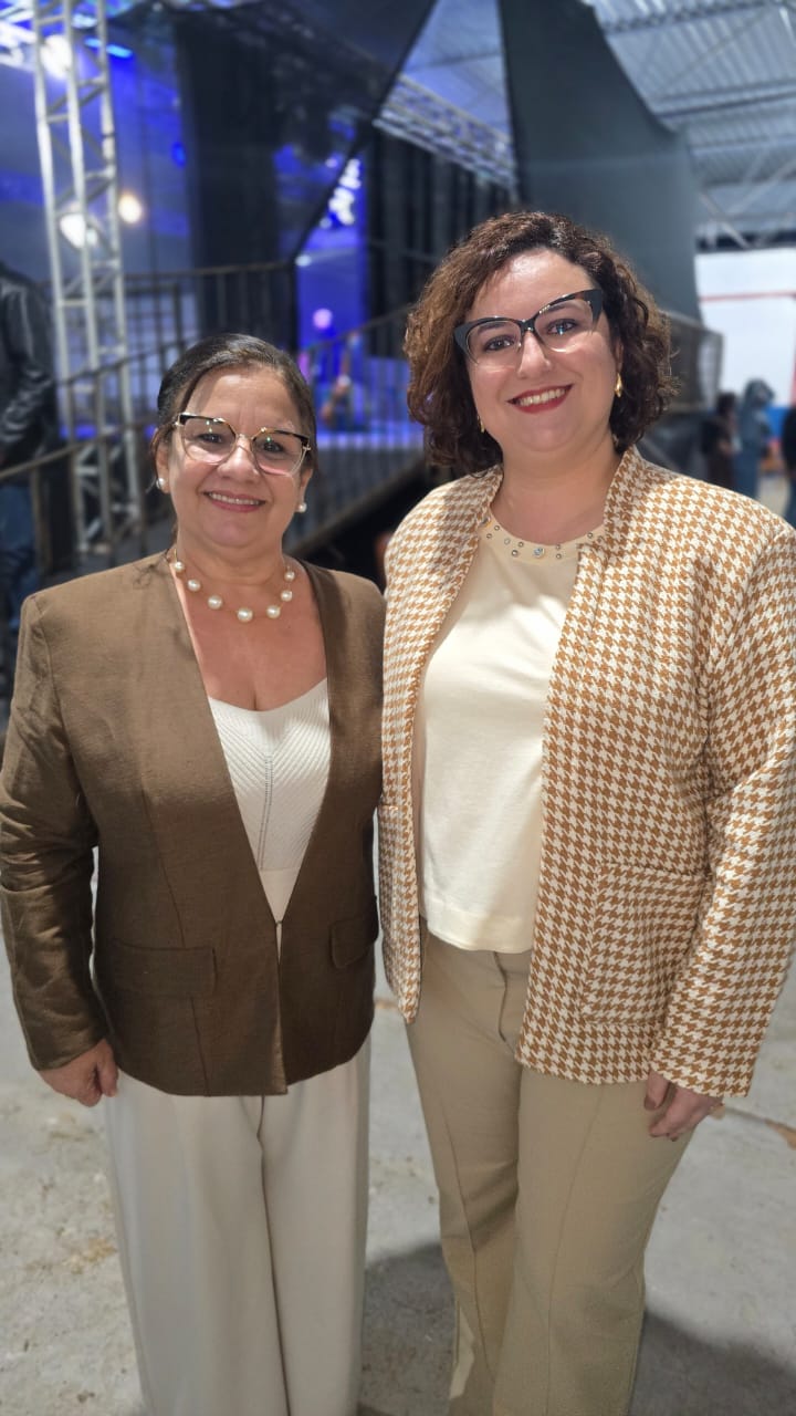 Cristiane Vogh, Raquel  Gonzaga