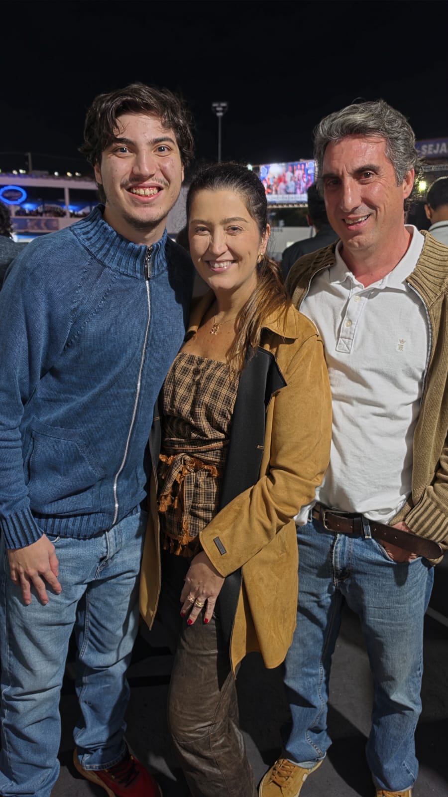 João, Daniela e Rogério Mendonça