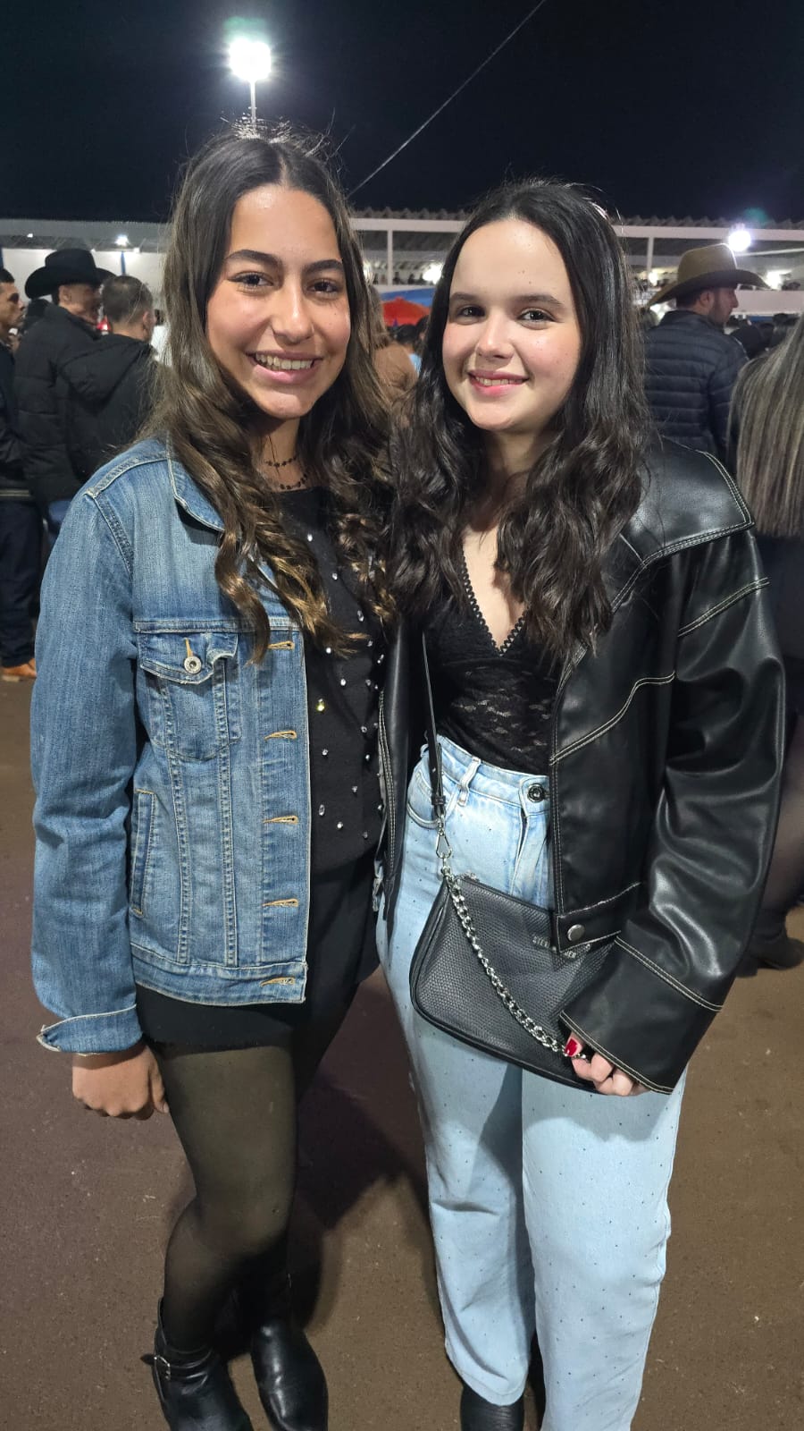 Lara Valentini, Maria Fernanda Farias