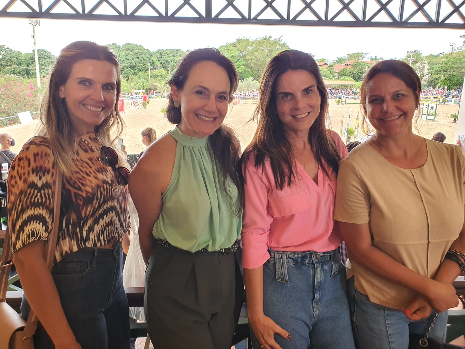 Olga Bartellos, Priscila Junqueira, Paula Junqueira Queiroz, Carolina Daher