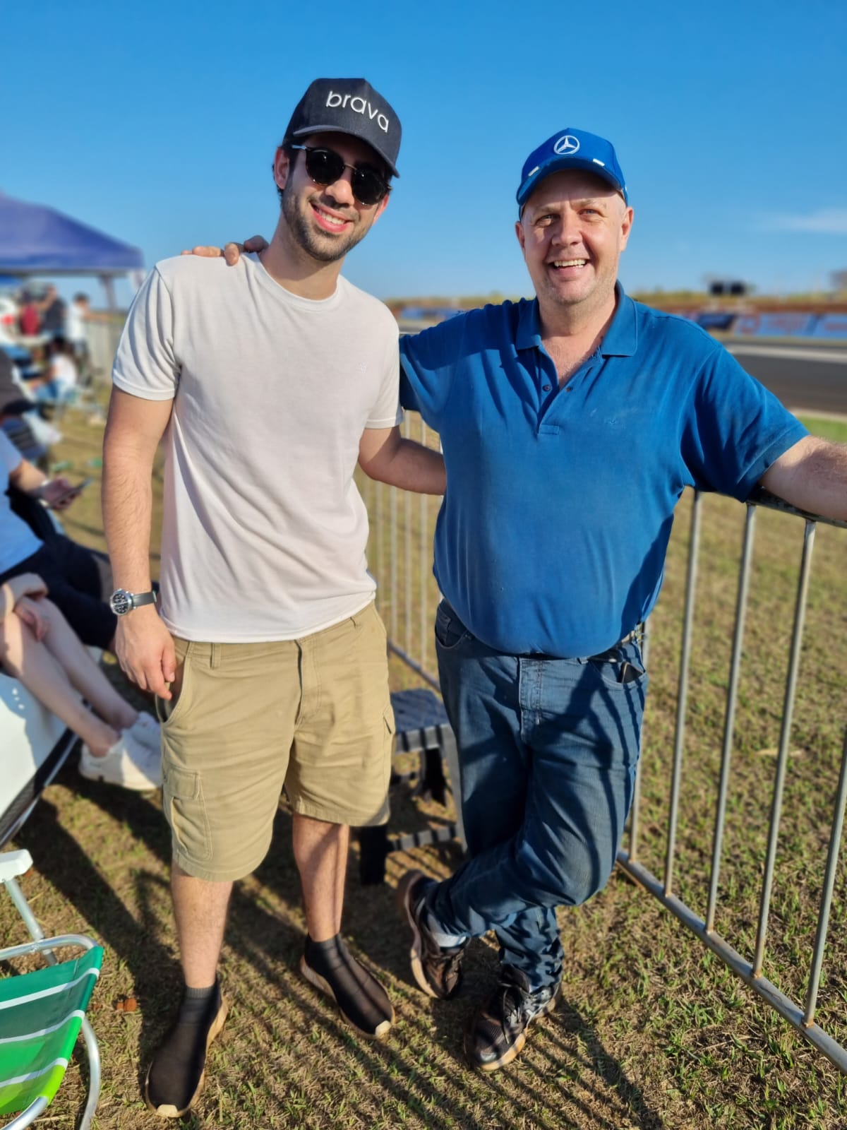 Leonardo  de  Paula,  Charles  Smozinski