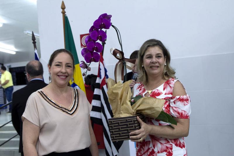 Ana Lidia e Isabel Tavares, esposa do vice prefeito Eder Tavares