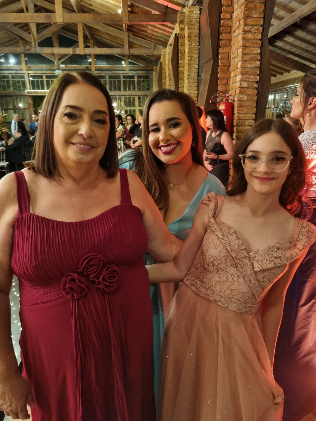 Kity, Bruna e Elis Delmonico