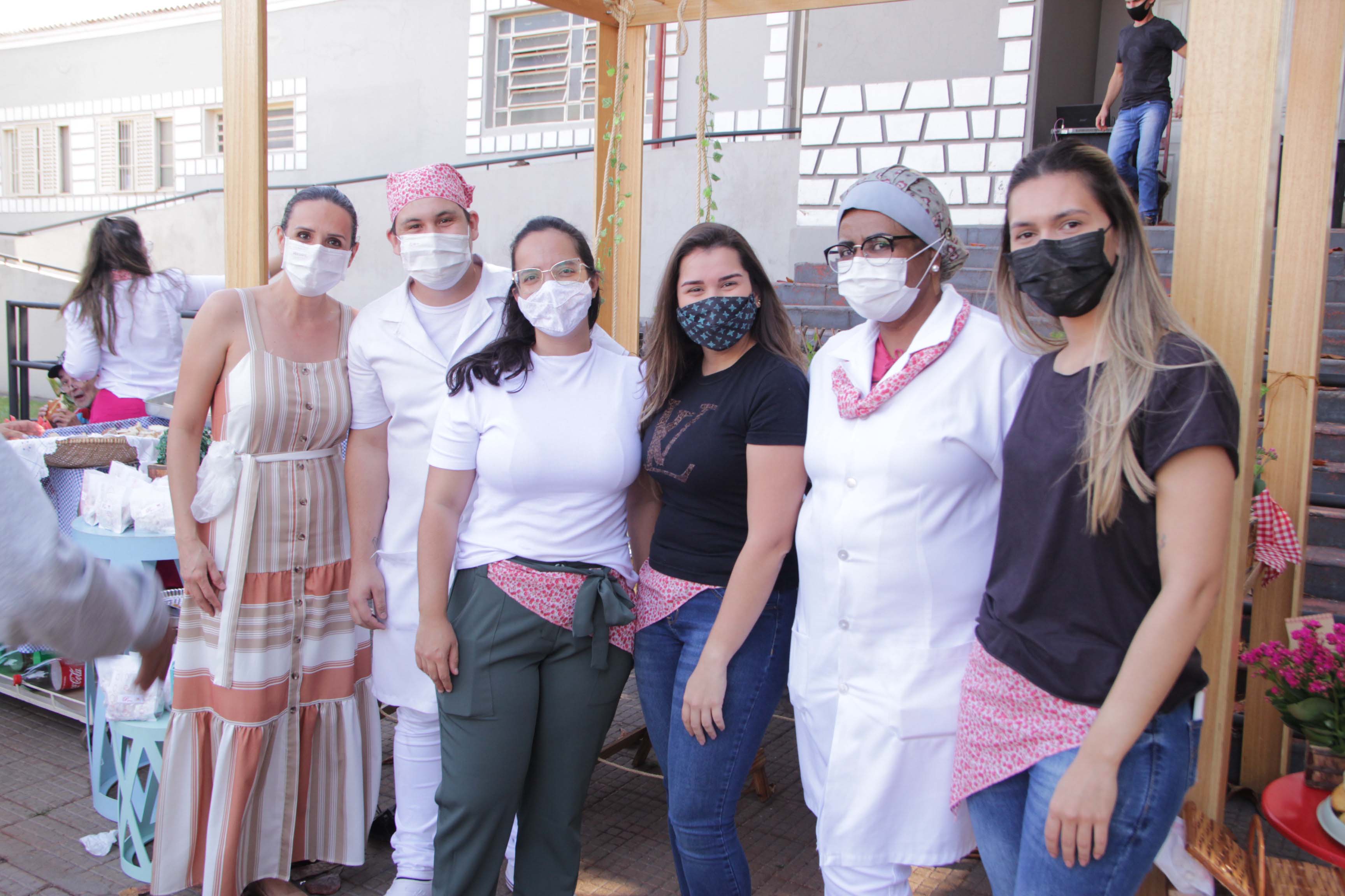 Vanesca, Bruno, Marcela, Mayara, Rosimeire, Júlia