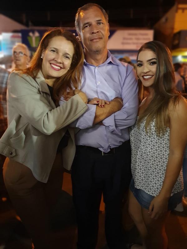 Cintiane, Roberto e Esther Menezes