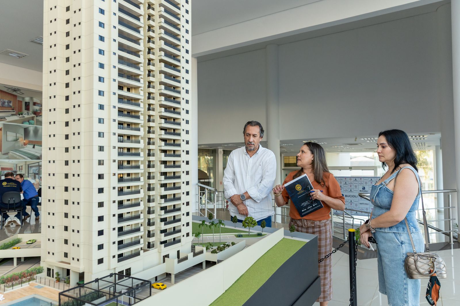 Júlio Bráulio, Carol Diniz, Valéria Bráulio