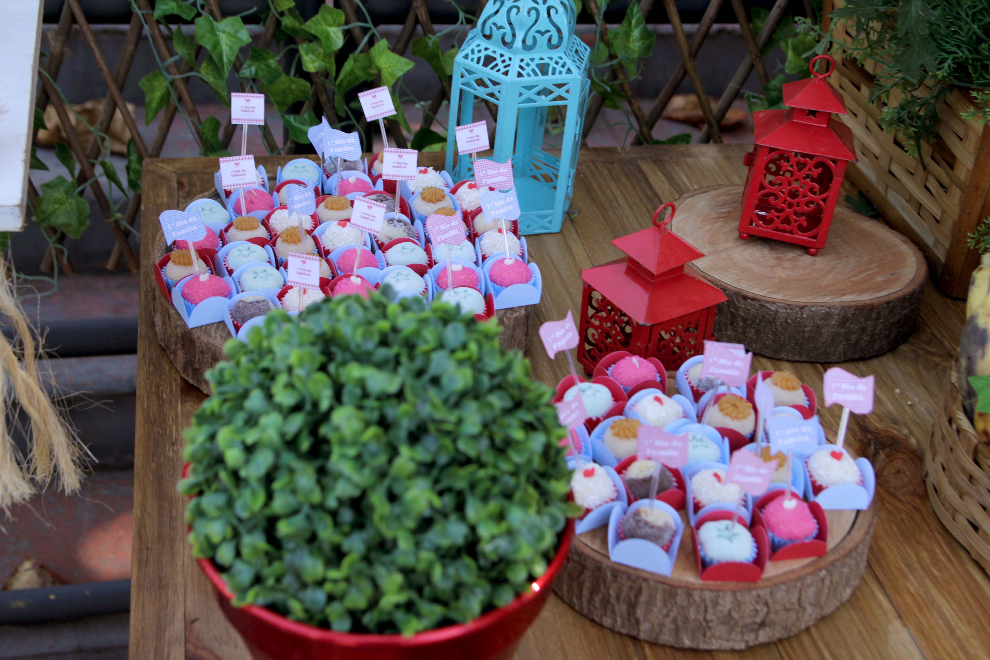 Guloseimas doadas por amigos do asilo