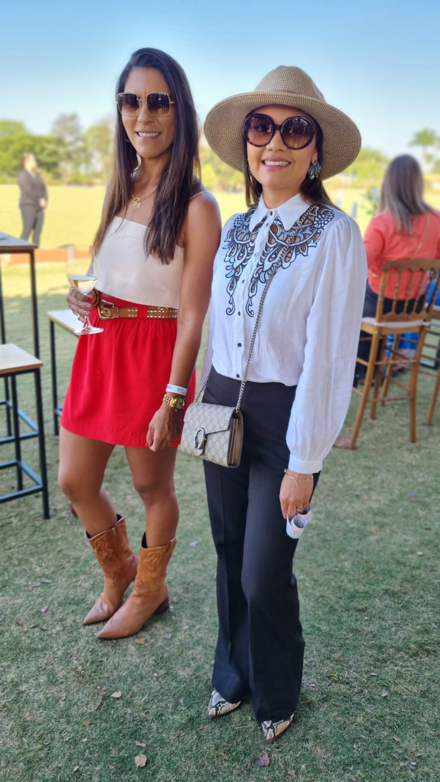 Geórgia Carreira, Cláudia Kavaguti Fernandes