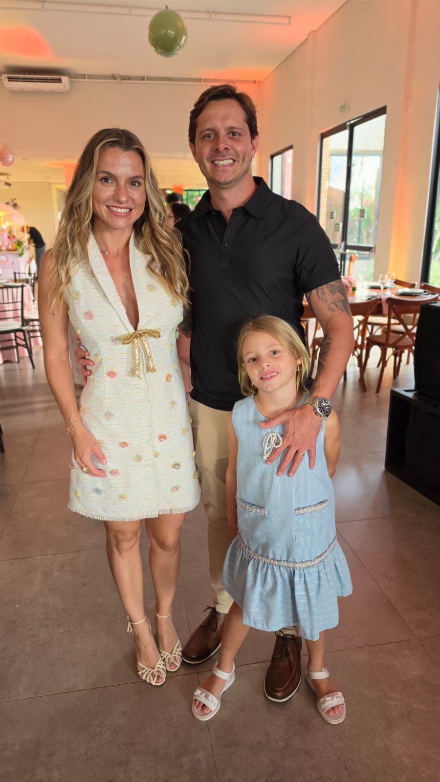 Fernanda, Letícia e Fernando  Tolói