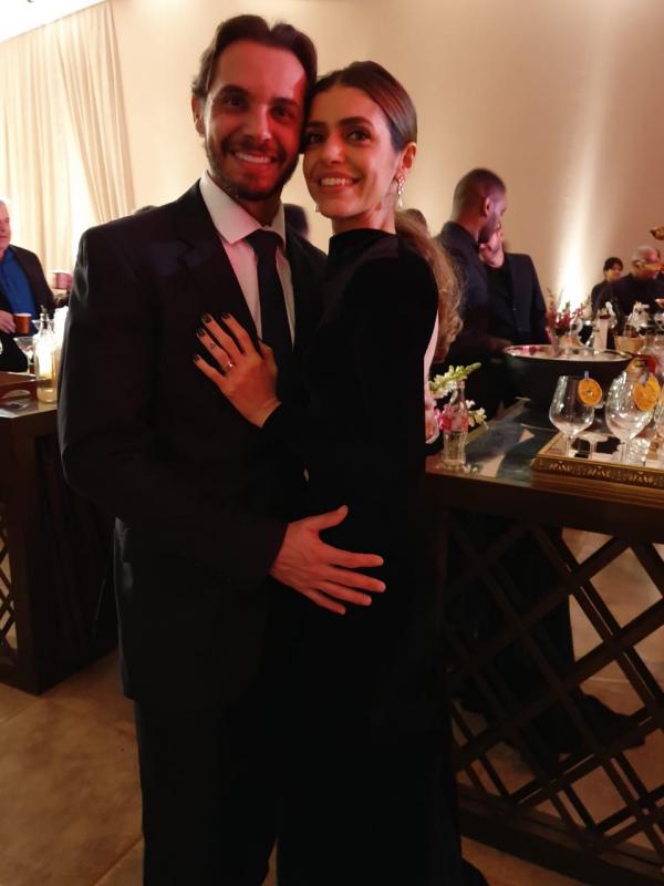 Rodrigo Tolói, Geisa Ambrósio