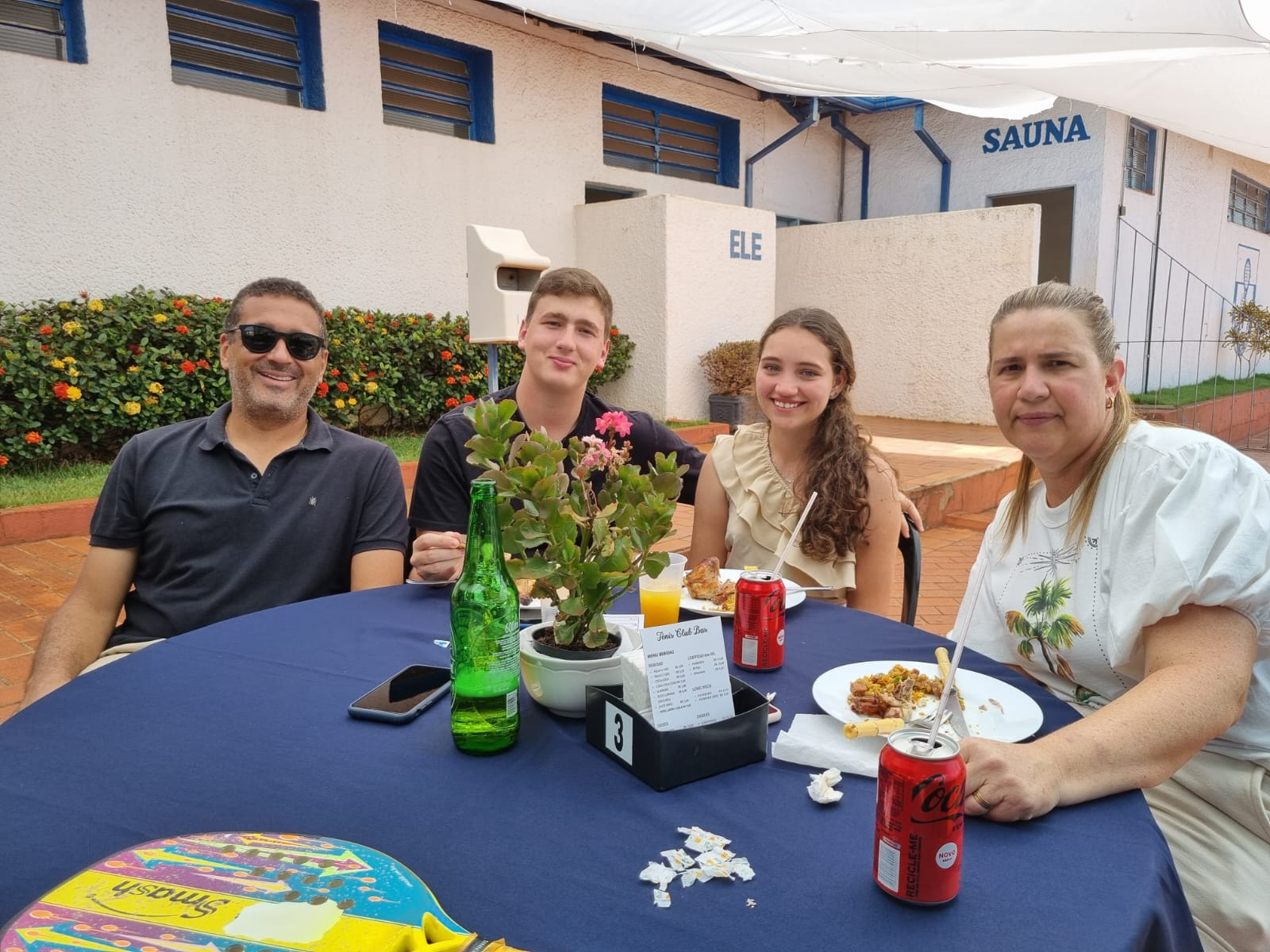 Sandro, Gustavo, Ana Júlia Miziara e Renata Bonadio