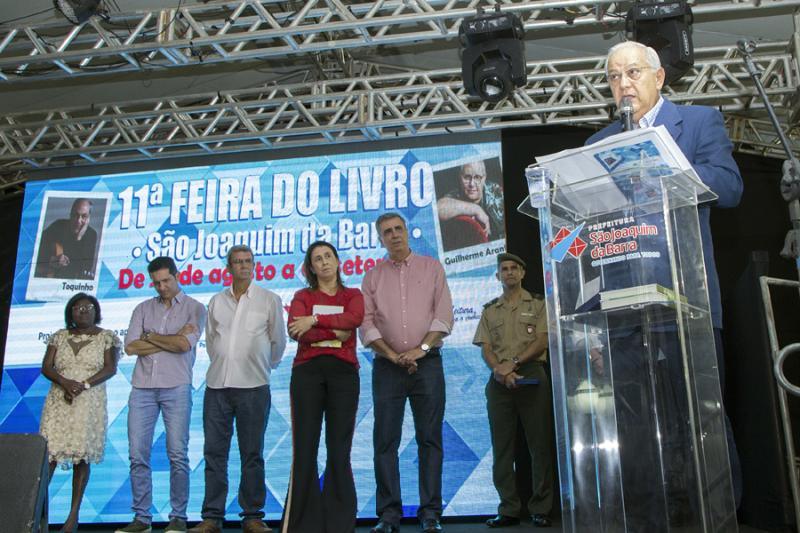 Em cada noite, uma pessoa foi homenageada. Na abertura foi a vez do presidente da AVCC Fidélis Rossini Neto