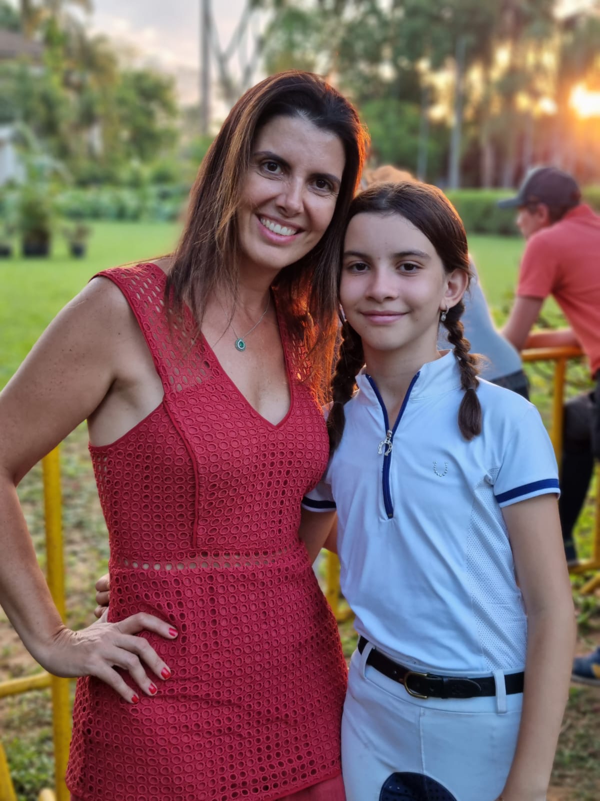 Júlia e Renata Junqueira Ribeiro de Mendonça