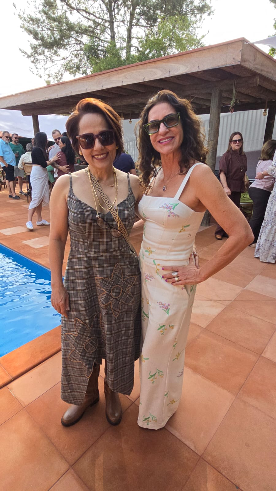 Neia  Bonfim, Mariangela  Baptistussi  Guimarães