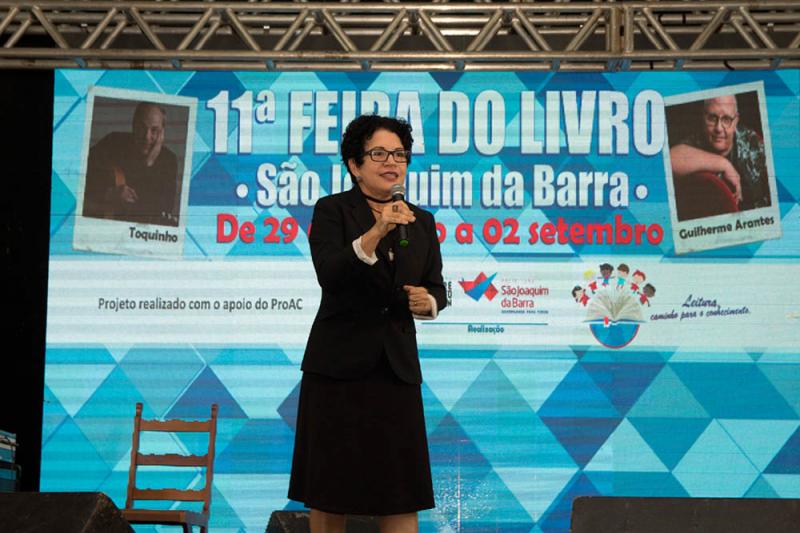 Na quinta-feira foi a vez da psicanalista Viviane Mosé que discorreu sobre "Mudança de Valores no Mundo Atual"