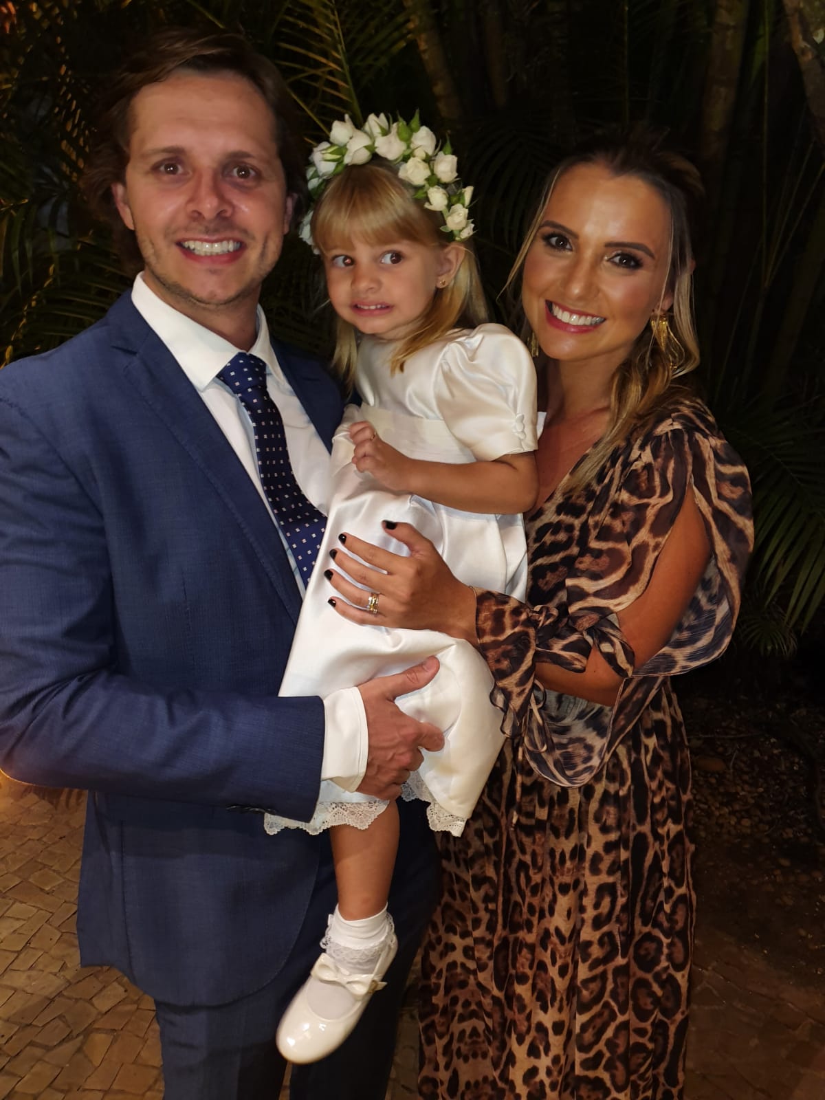 Fernanda, Letícia e Fernando Tolói