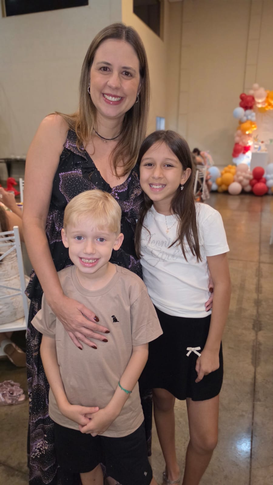 Rafael, Gabriela  e Marília  Boldrin