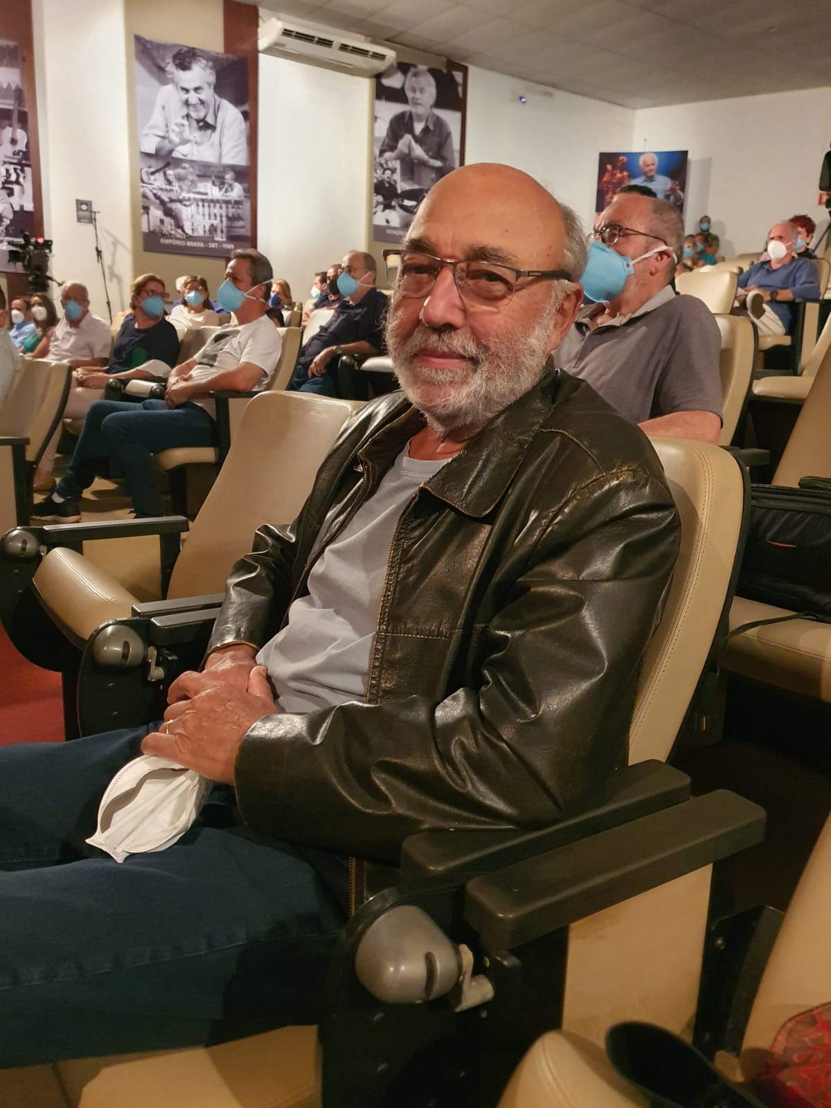 João Batista Andrade, premiado Diretor. diretor dos filmes do premiados: DORAMUNDO e O TRONCO