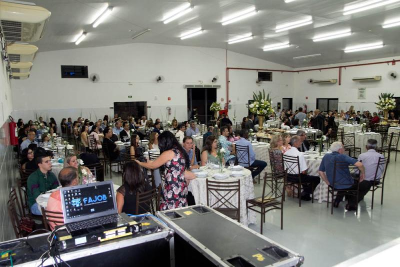 O evento aconteceu no Salão Elmaz Badran, Jardim Santa Lúcia