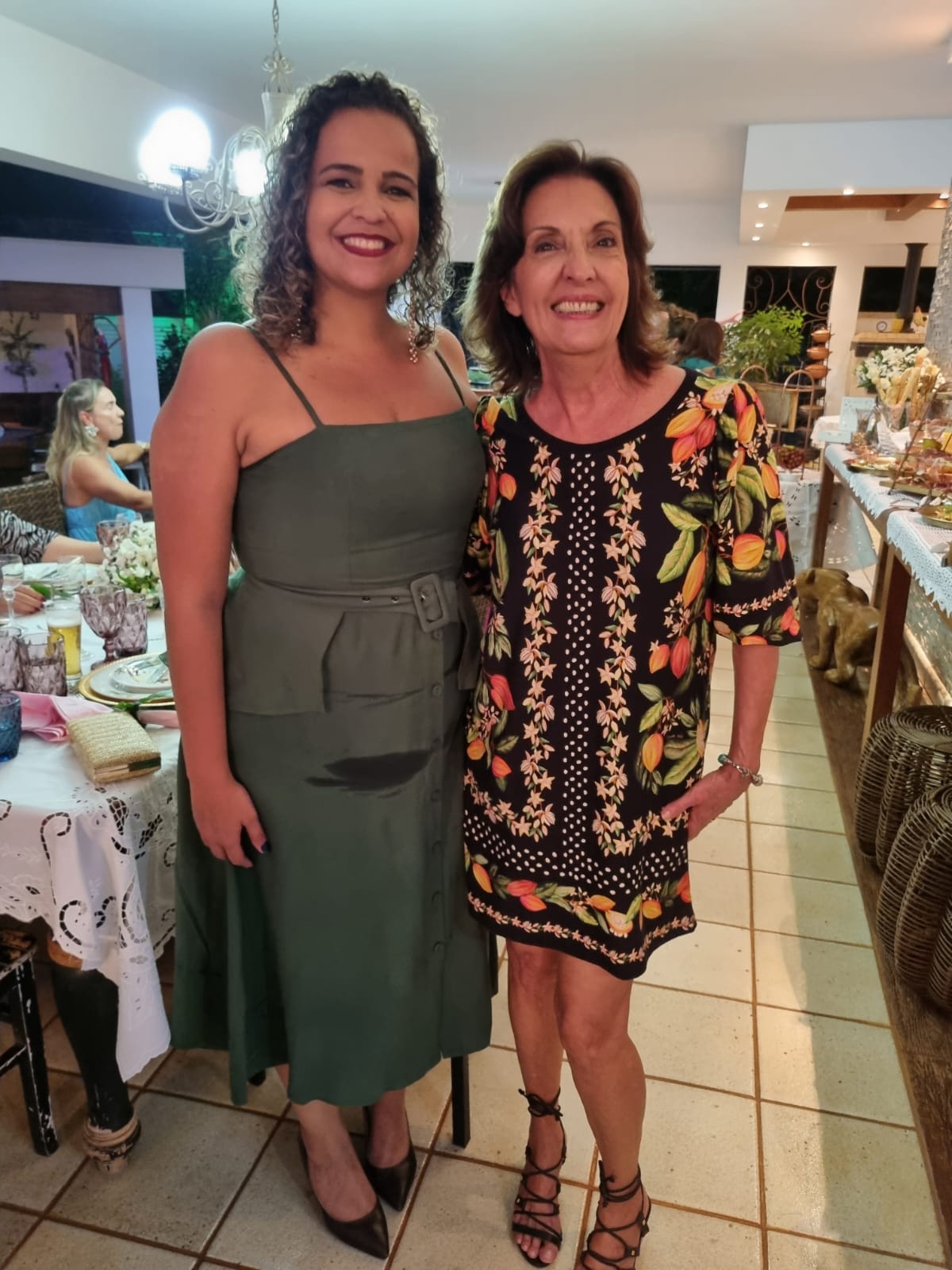 Juliana Zeffer, Cristina Fiori