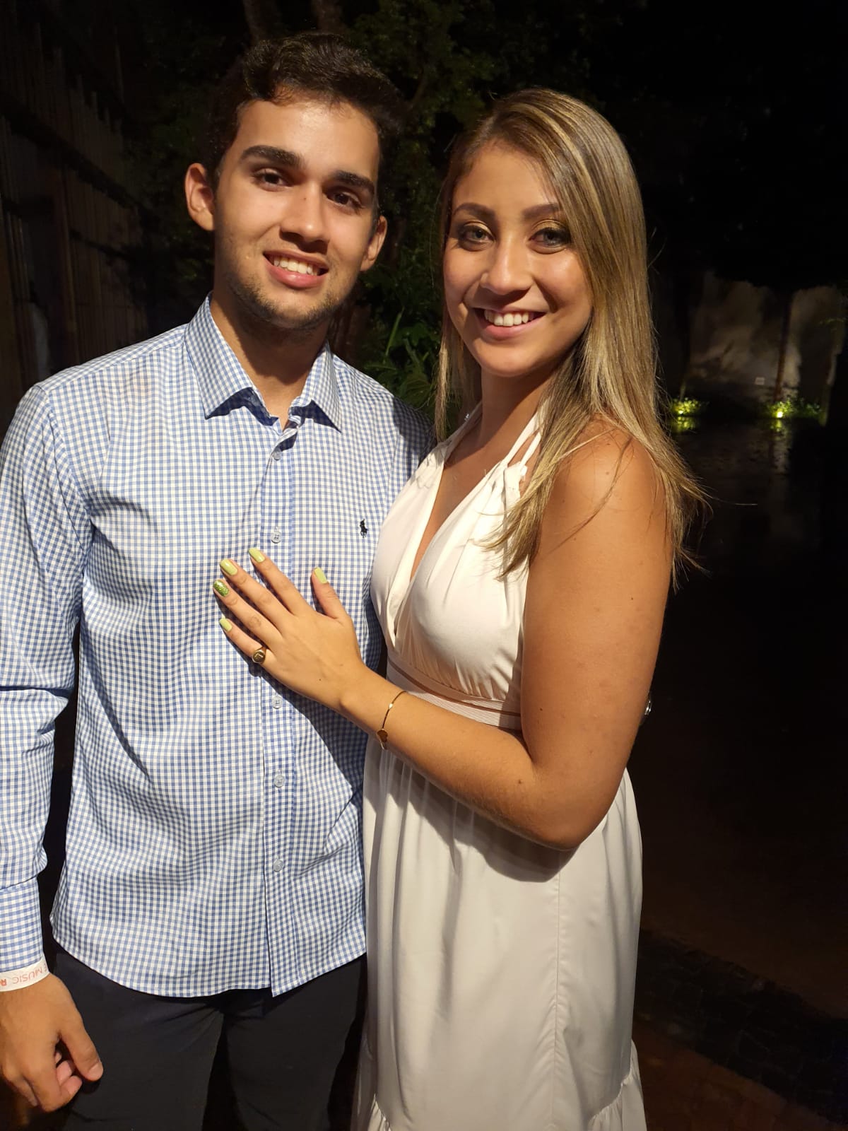 Cesar Tazinaffo, Lethicia Thimoteo