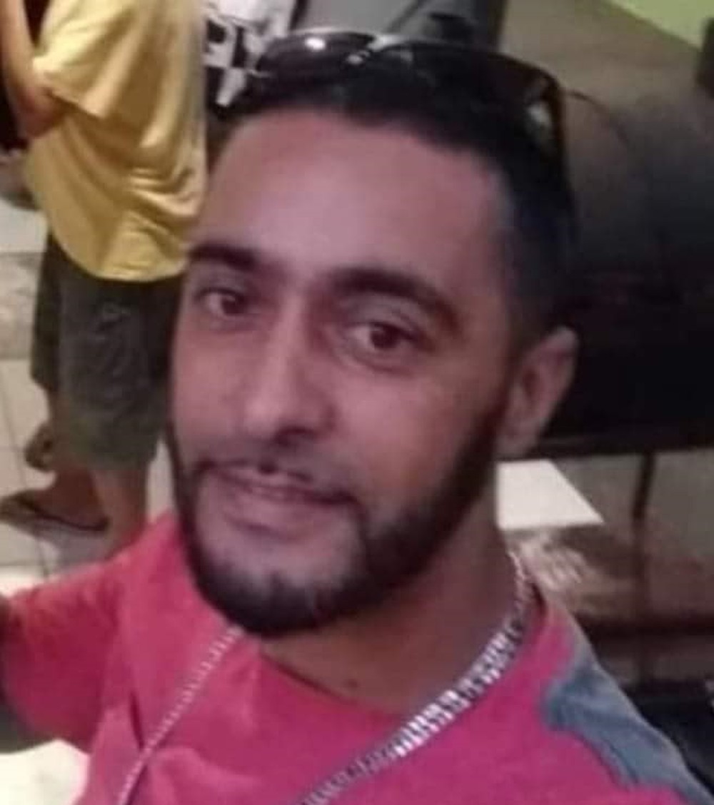 Geovany Teixeira da Silva, 37 anos, natural de Itaú de Minas. Será enterrado em Serrania.