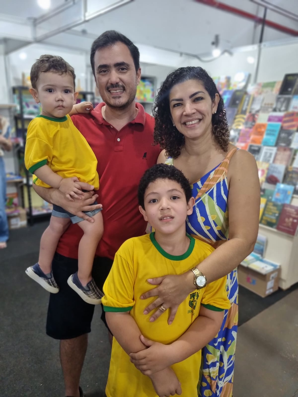 Rafael, João Pedro, Adriana e Helder Reis