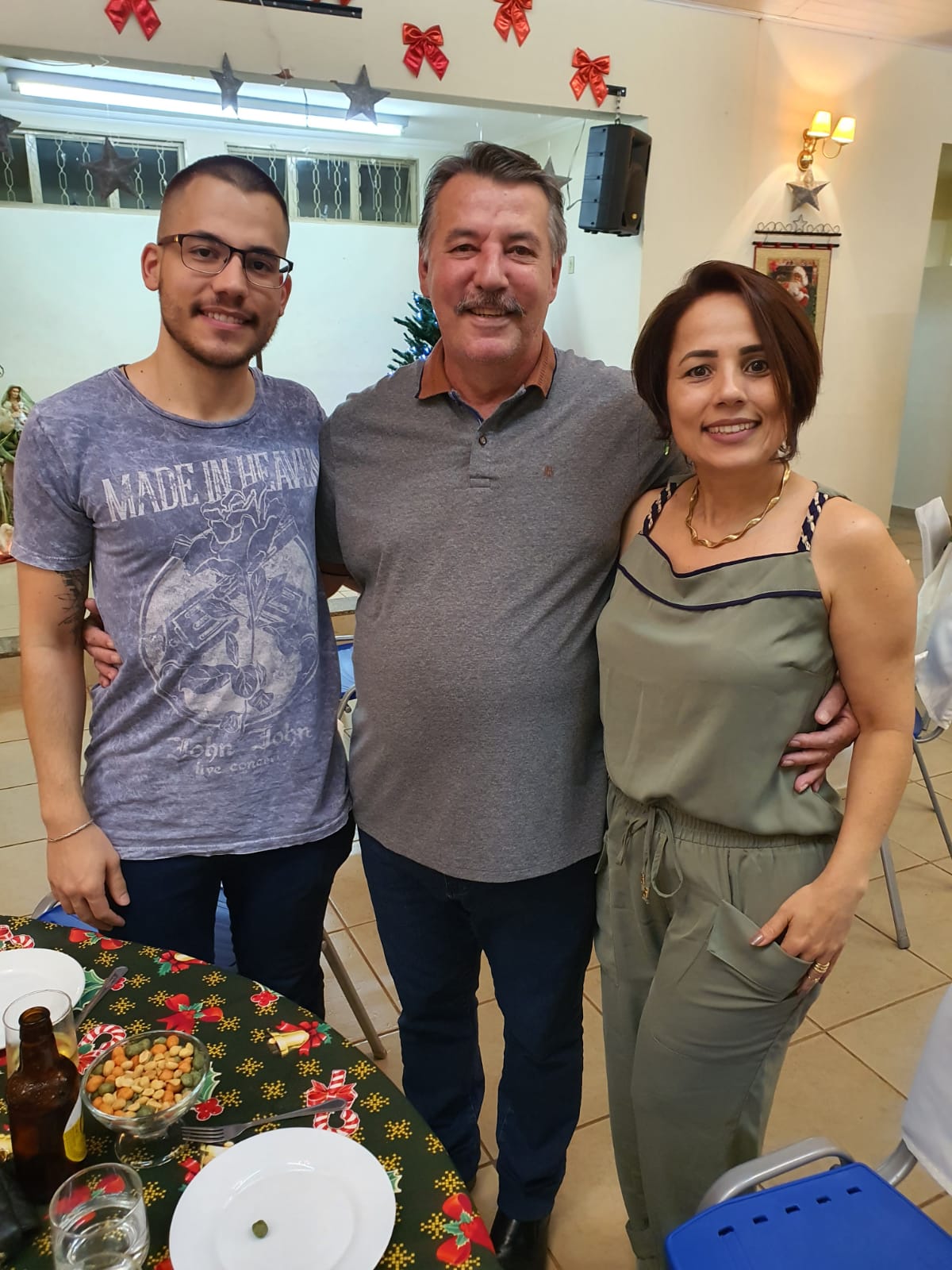 Matheus, Neia e José Roberto Bonfim