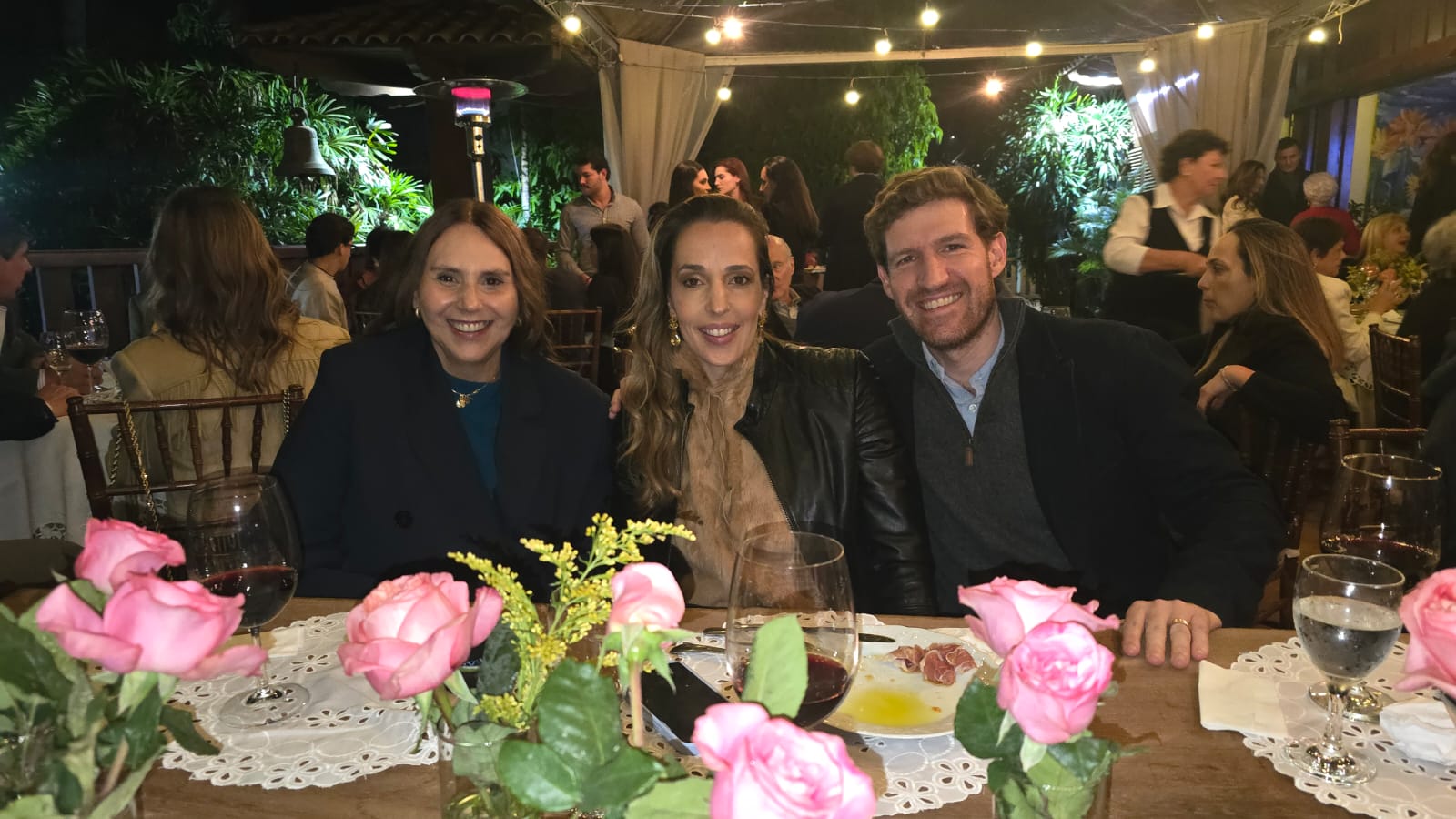 Marta  Menezes, Renata e Paulo   Mendonça