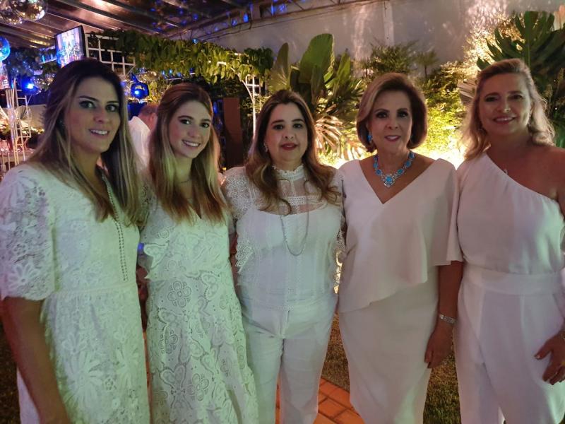 Fernanda, Ana Beatriz, Ana Luiza, Ana Maria, Yara Junqueira Figueiredo