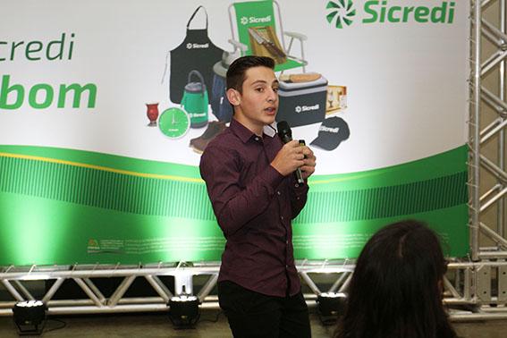 Thiago Morales Berce, Menino do Fusca