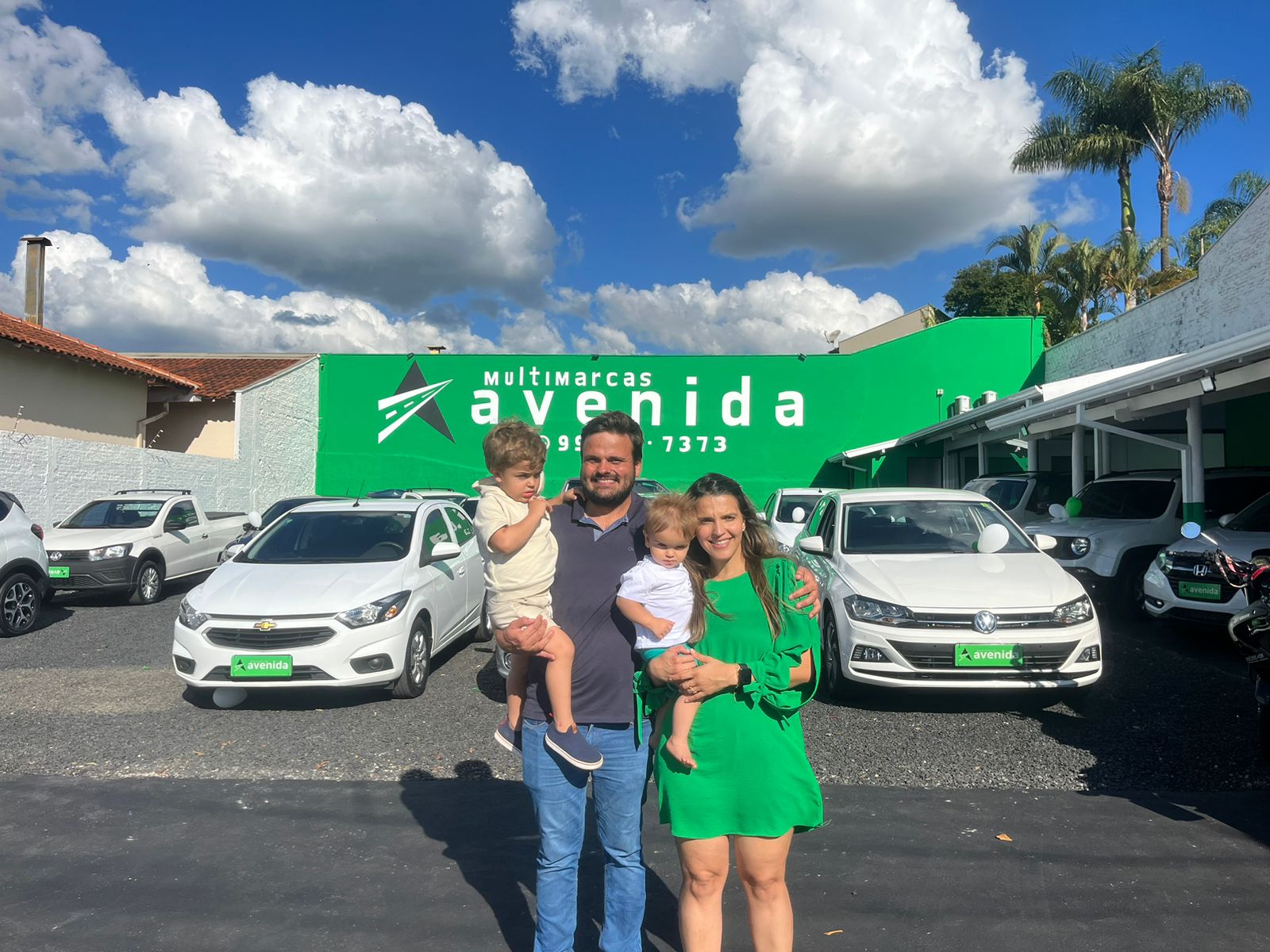 Pedro e Isabella Teodoro Saia com os filhos