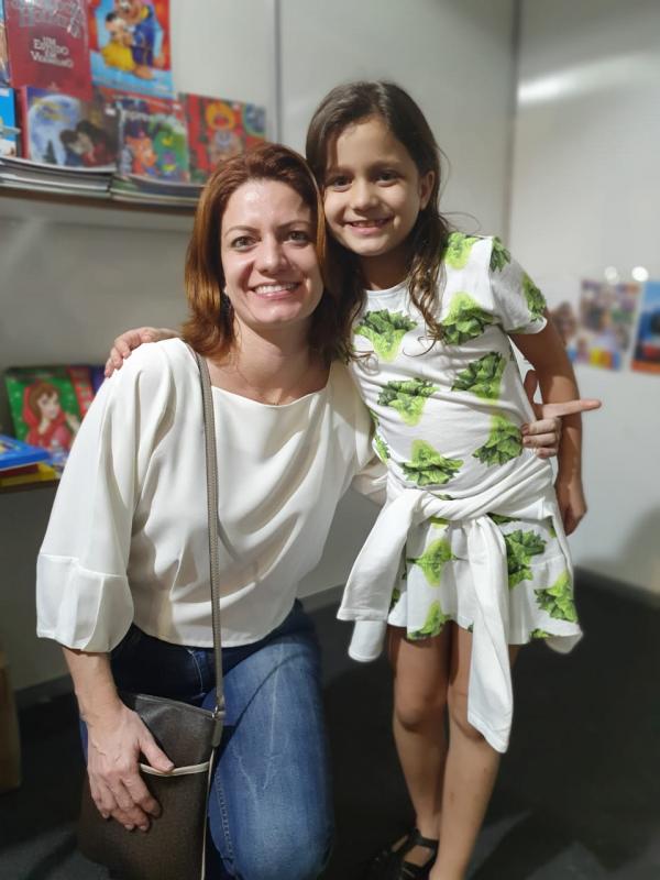 Estela e Renata Costa