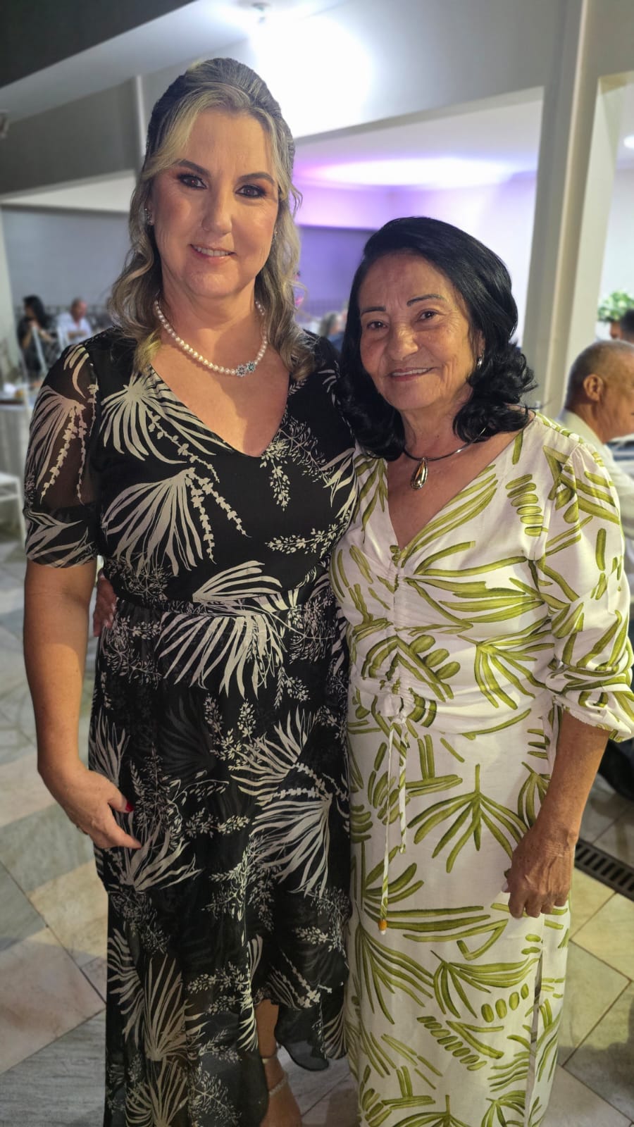 Valquíria com a mãe Dirce Barbosa