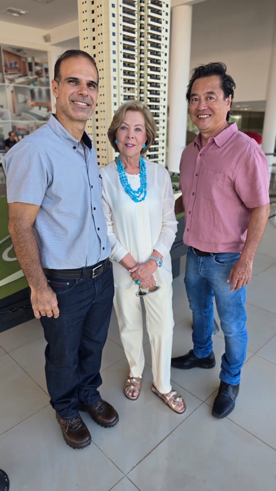 Cláudio Bucioli, Ana Maria Junqueira Figueiredo, Tagá