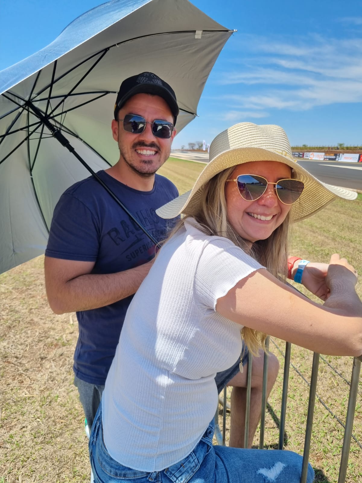 Michele  e Sérgio  Vitor