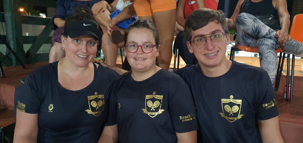 Renata, Betina e Caue Diniz Junqueira.