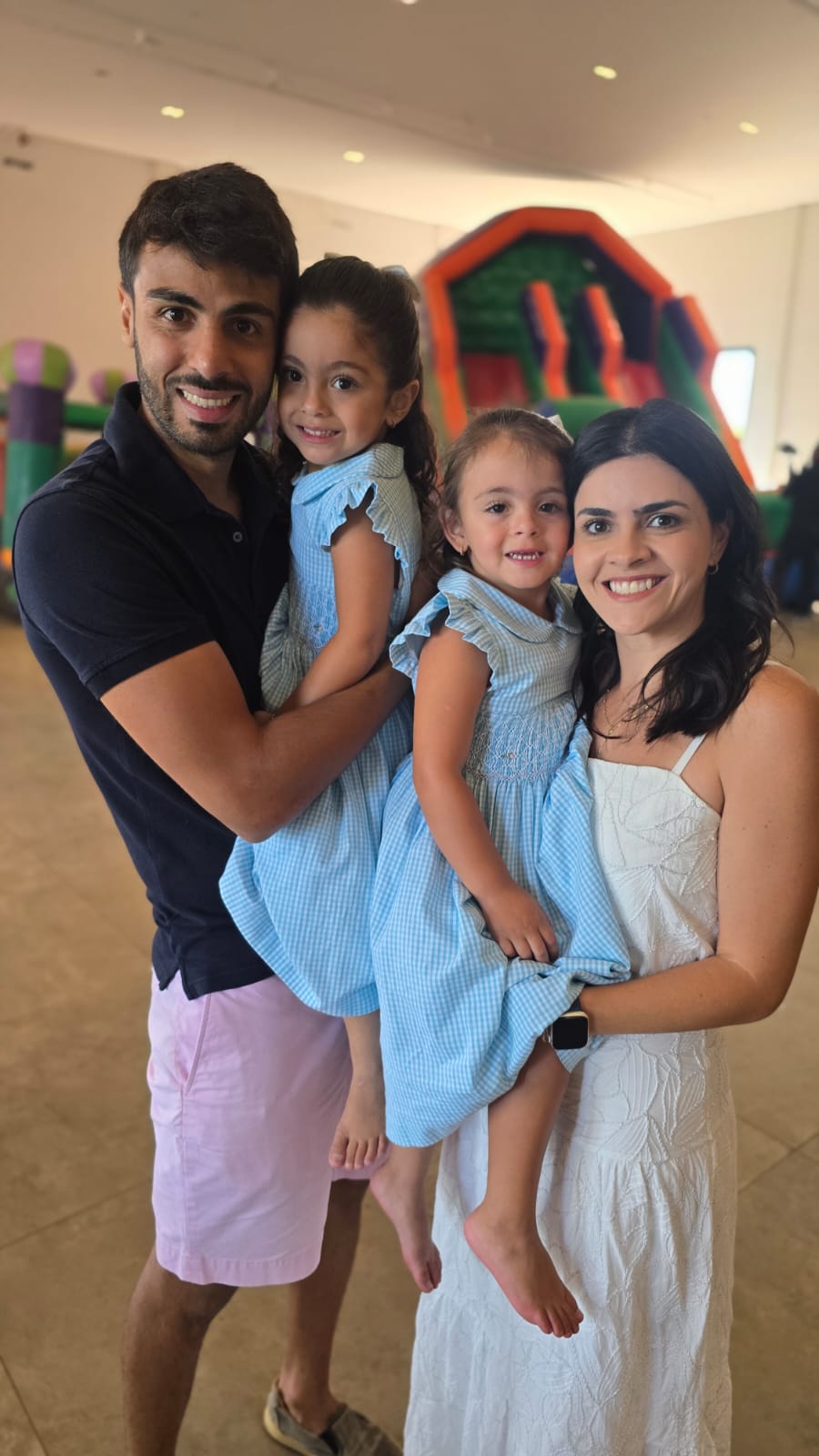 Maria Olivia, Maria Elisa, Julia  e Bruno Uzuelle