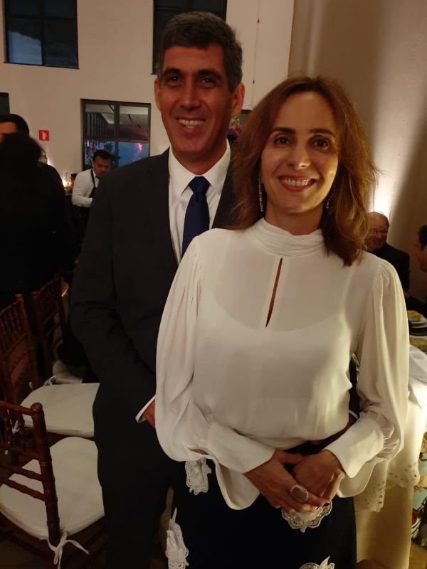 Flávia e Ricardo Mendonça