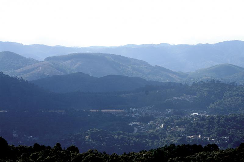Vista do topo da Pedra Redonda